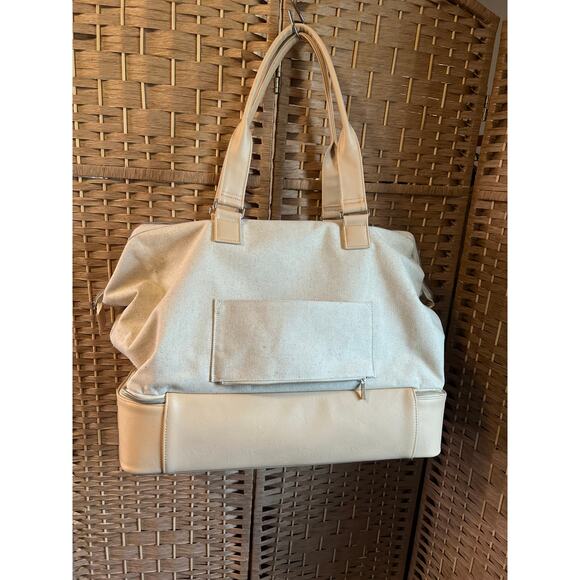 BEIS The Weekender in Beige - Picture 2 of 8